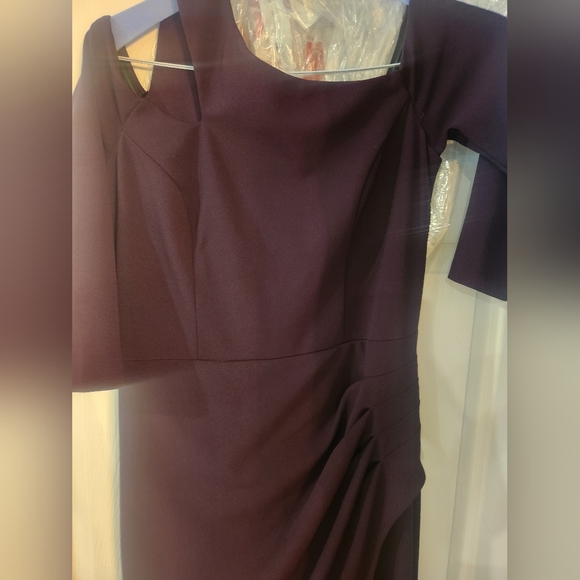 Xscape evening gown size 12 - Picture 3 of 3